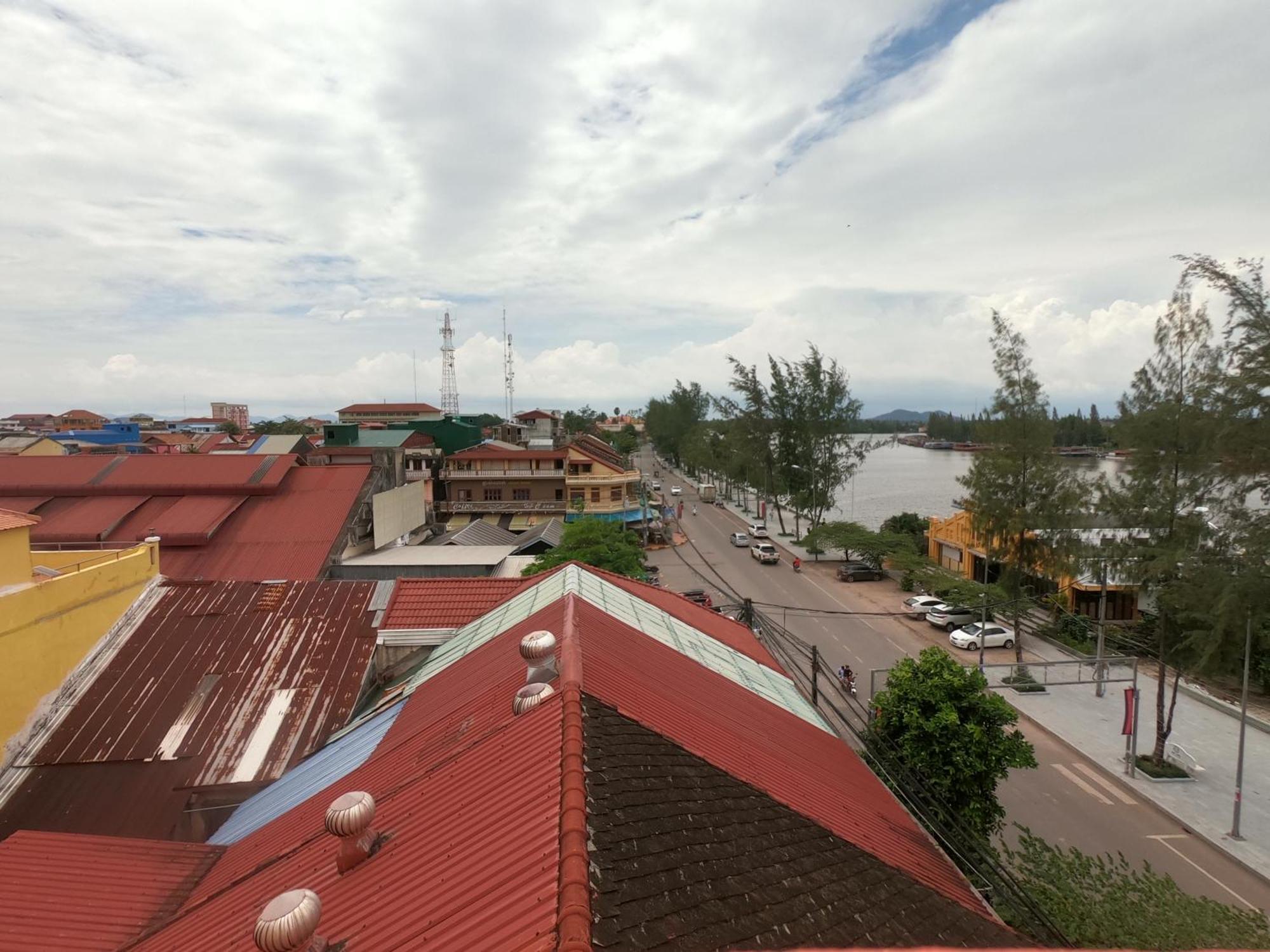 Good Morning Kampot Hotell Eksteriør bilde