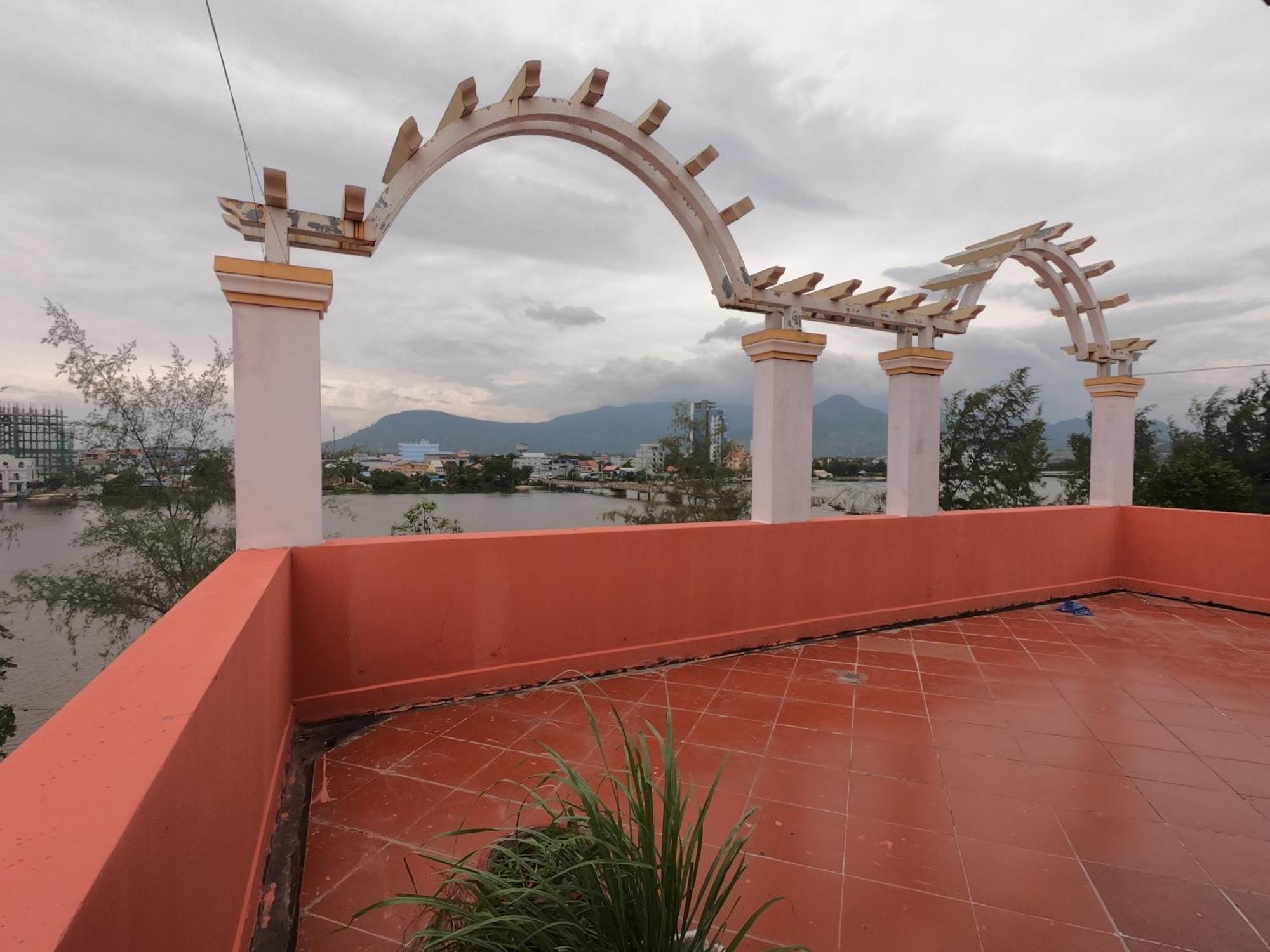 Good Morning Kampot Hotell Eksteriør bilde