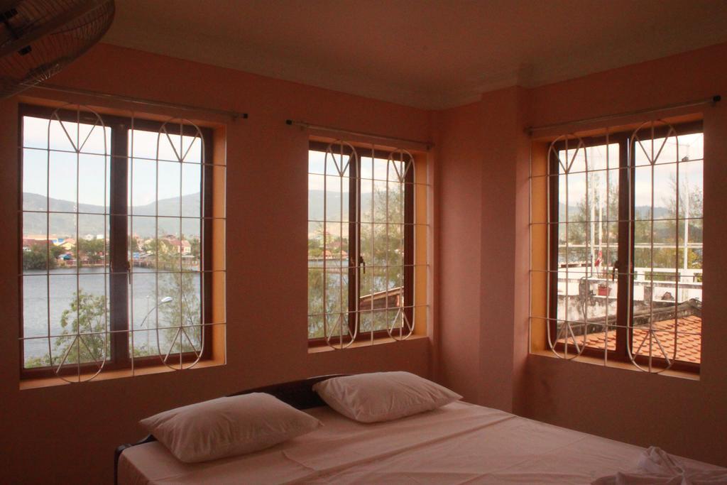 Good Morning Kampot Hotell Eksteriør bilde