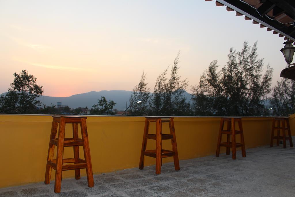 Good Morning Kampot Hotell Eksteriør bilde