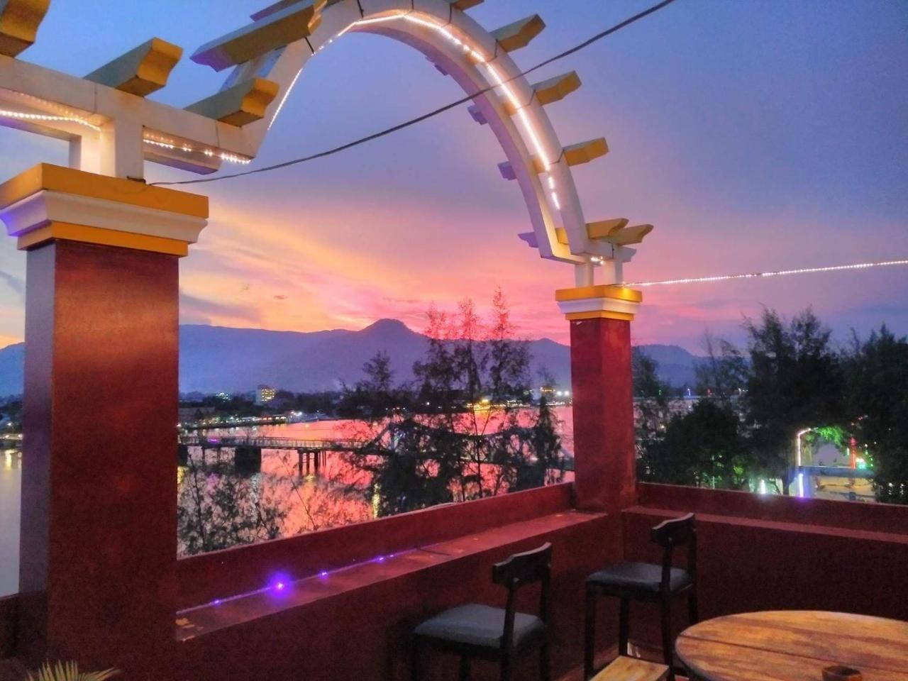 Good Morning Kampot Hotell Eksteriør bilde