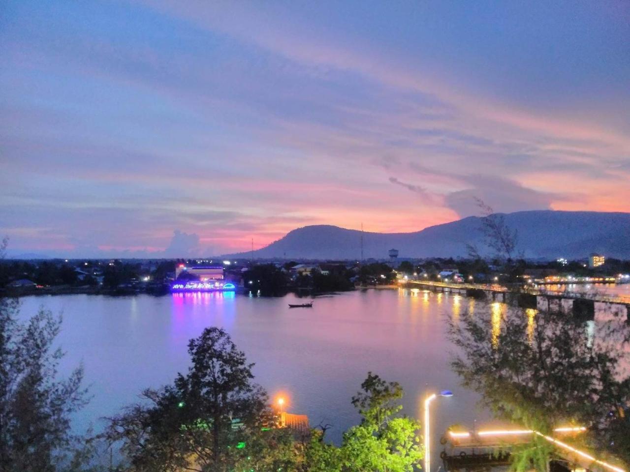 Good Morning Kampot Hotell Eksteriør bilde